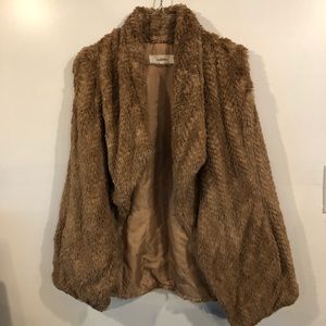FAUX FUR VEST